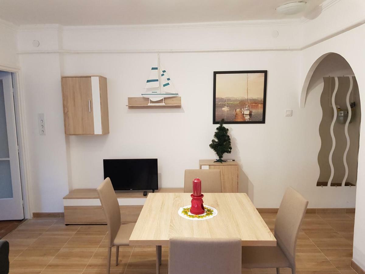 Lia Apartman Kiskunhalas Exterior photo
